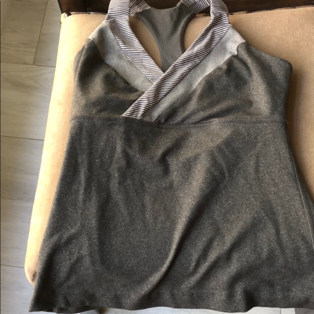 Lululemon tank size 4